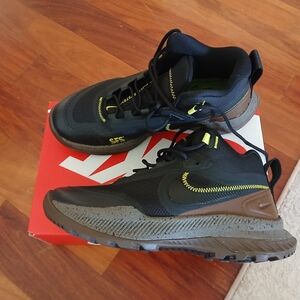 Nike React SFB hiking Boots